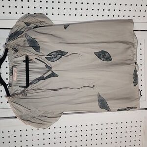 Philosophy Size Large Lightweight Blouse V-Neck Flutter Sleeve Gray